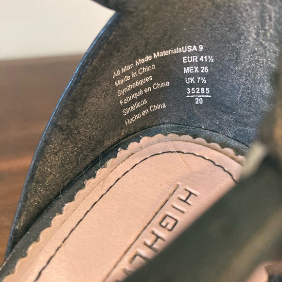 8 1/2 Highlight High Heels - Picture 3 of 6